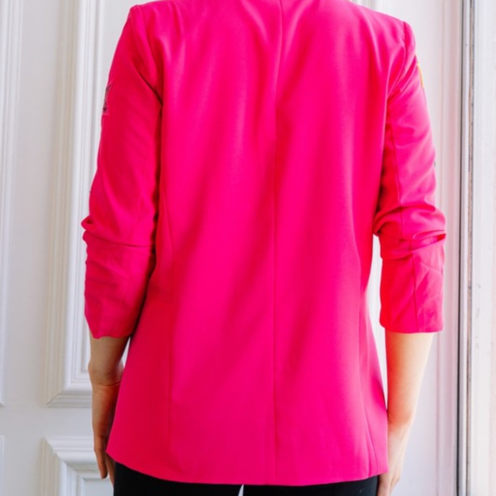 B126🌸Stunning sequin star hot pink blazer w/3/4 ruched sleeves-classy+ sassy!🌸 - Picture 6 of 11